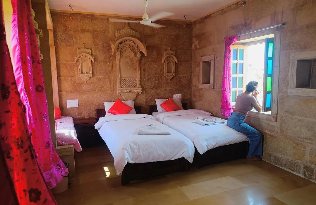 Mud Mirror Guesthouse-1